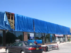 Construction of a shopping plaza